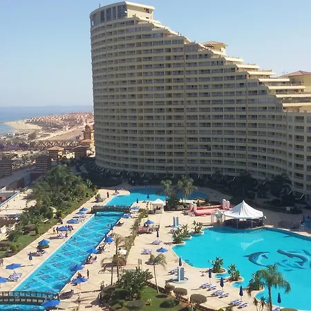 Porto Sokhna Pyramids Apartments With Sea View Families Only Ain Sukhna Exterior photo