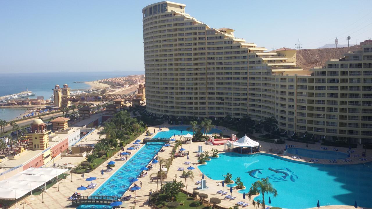 Porto Sokhna Pyramids With Sea View Families Only *